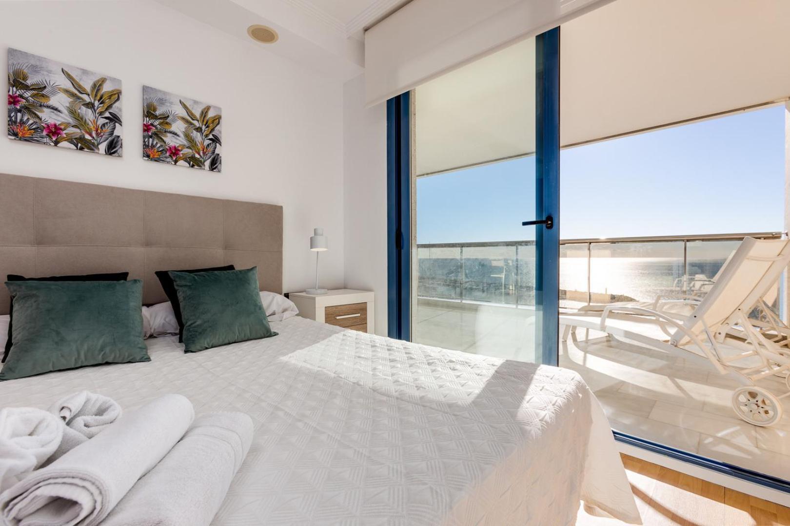 Apartment 1st Line Mascarat Beach- Solarium Terrace & Pool